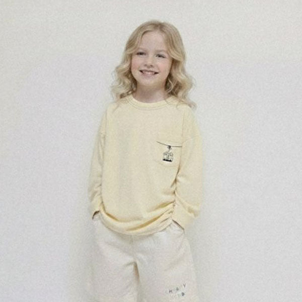 Pocket Dog Tee Korean juniors t-shirt in yellow made in Korea