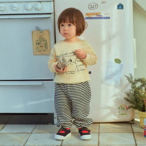 Peekaboo Top & Bottom Set Korean toddler set in cream red made in Korea