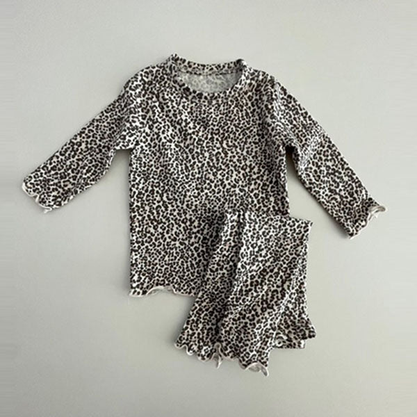 Pink Leo Set Korean infant set in light beige made in Korea