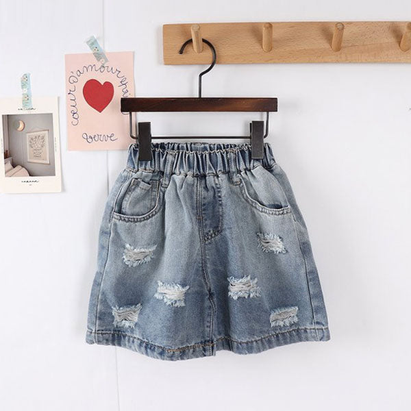 4-Length Distressed Denim Shorts Korean toddler shorts in blue denim made in Korea