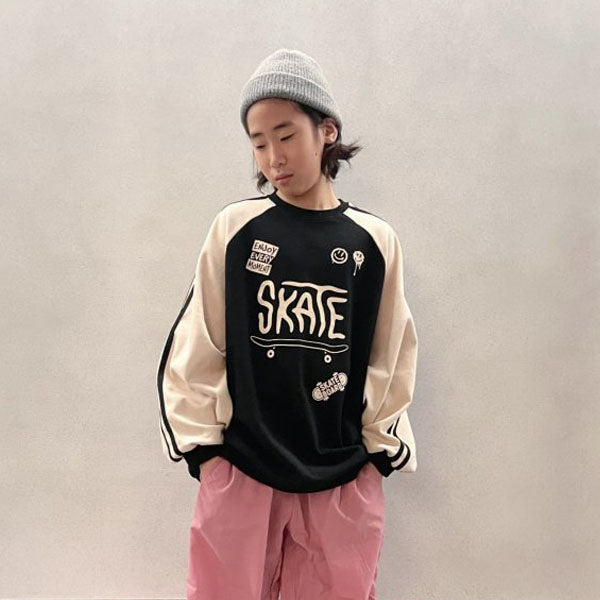 Skate Double-Stripe Raglan Sweatshirt Korean juniors sweater in pink-black made in Korea