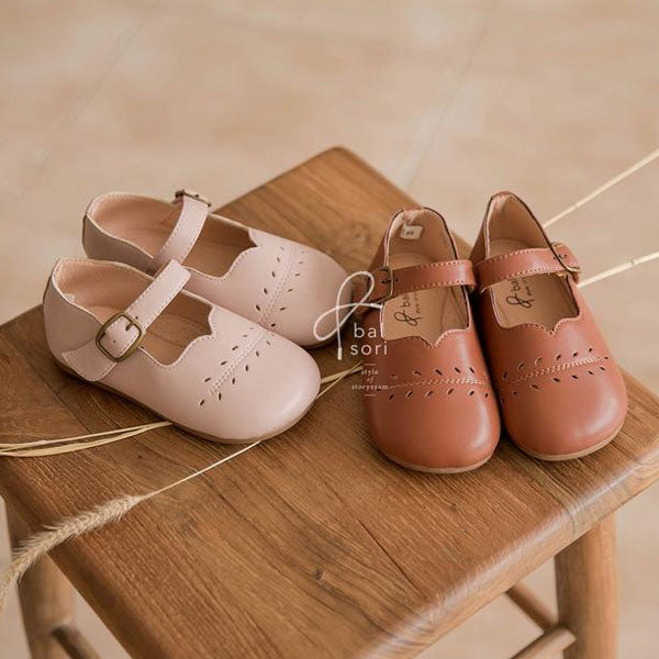 A039 Leaf Shoes Korean infant shoes in beige made in Korea