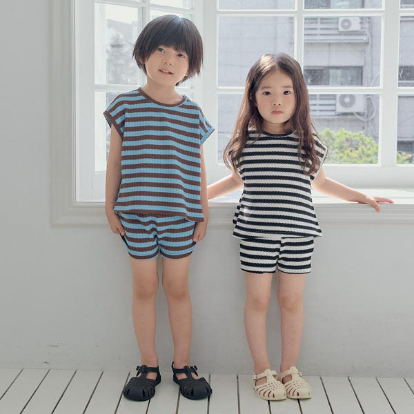 Texture Stripe Set Korean toddler set in ivory-black made in Korea