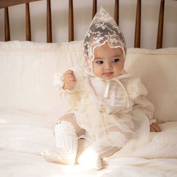 Chocolat Lace Bonnet