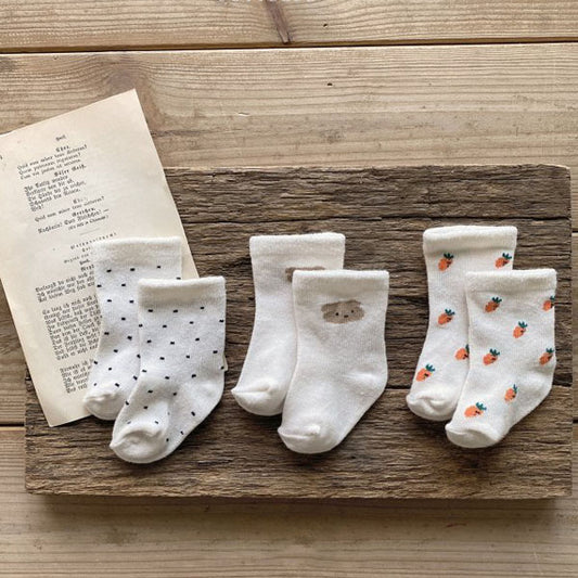 Newborn Socks (Pattern)