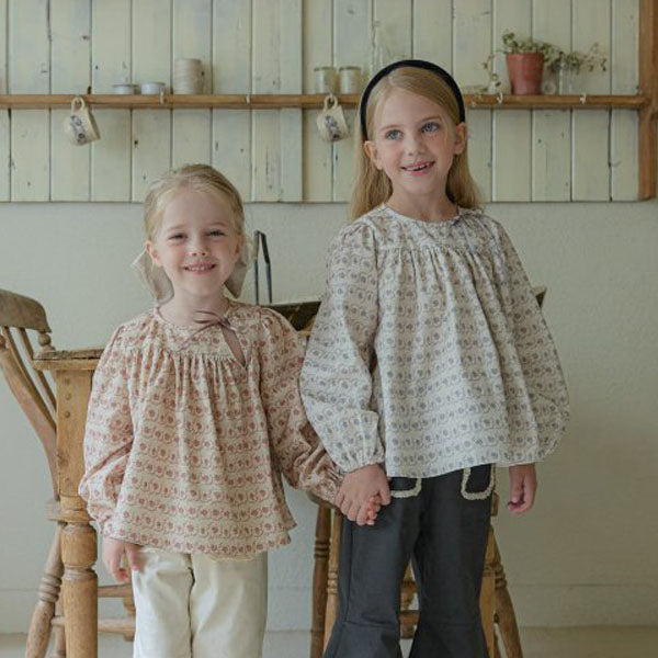 Mia Blouse