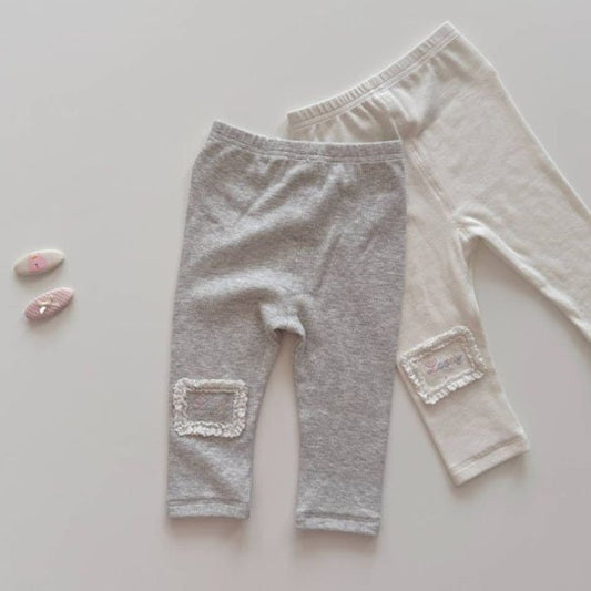 Crisp Patch Leggings