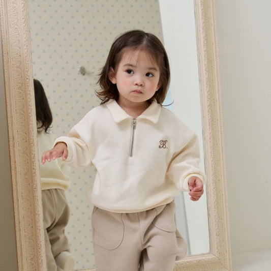 Nine Zip-Up Man-to-Man