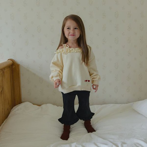 Off-Shoulder Frill Tee