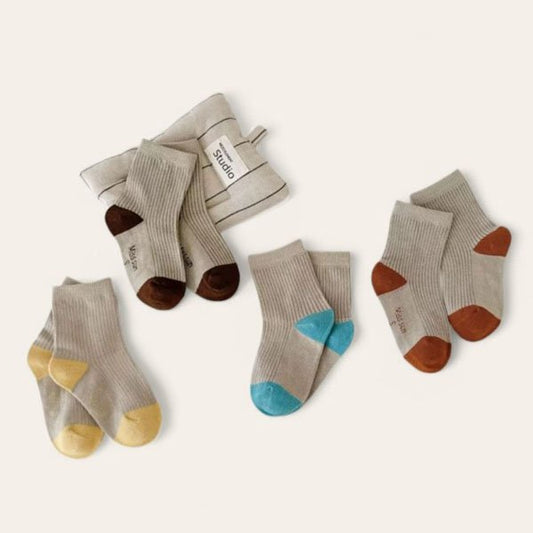 Poongmi 4pcs Socks Set
