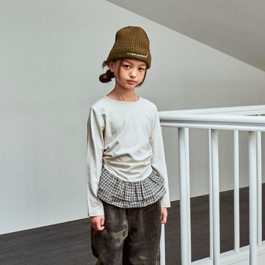 Camiseta de cuadros en capas