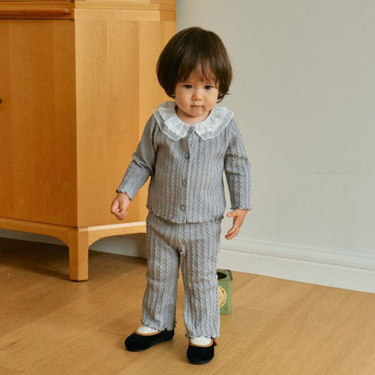 Cárdigan con volantes de margaritas