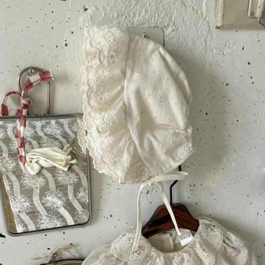 Cherie Lace Bonnet