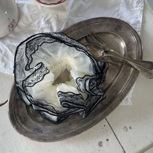 Hepburn Scrunch Hairband