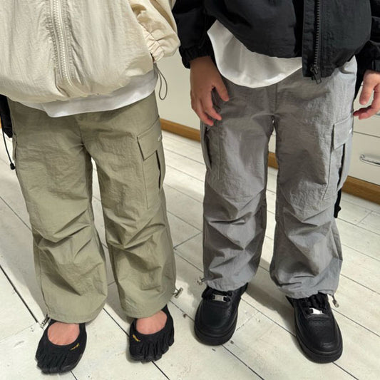 Wind Pintuck Cargo Pants