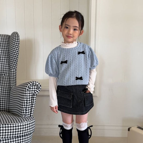 Ribbed Mock Neck Tee