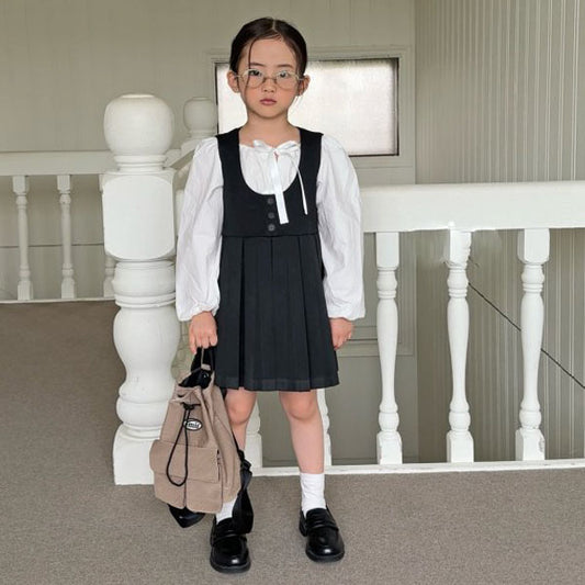 Vestido plisado con botones