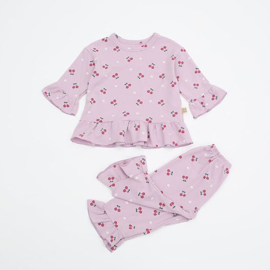 Precioso conjunto de pijama de cerezas