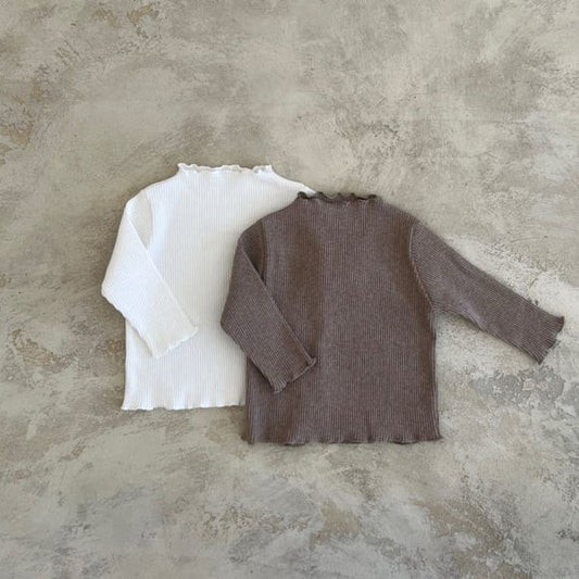 Half-Turtleneck Ruffle Tee