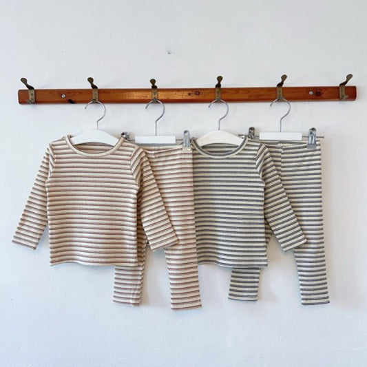 Conjunto de pijama sencillo