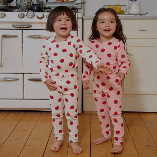 Conjunto de pijama de fresa