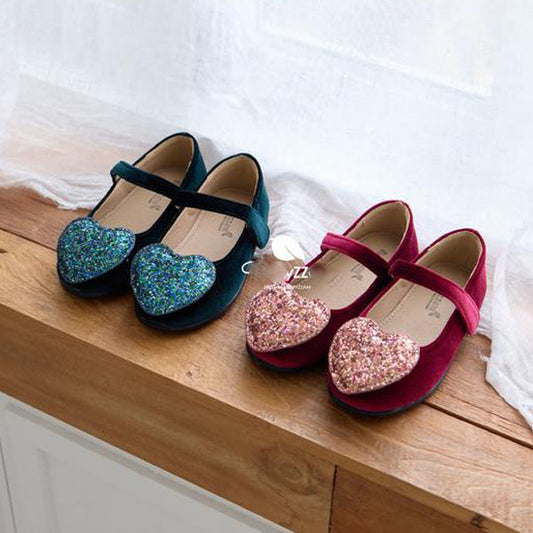 Y972 Heart Mon Flats