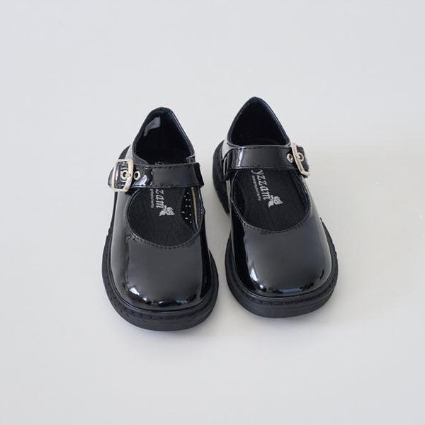 A065 Adora Flats