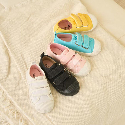 BB447 Twice Sneakers