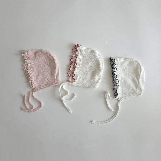 Modal Frill Bonnet