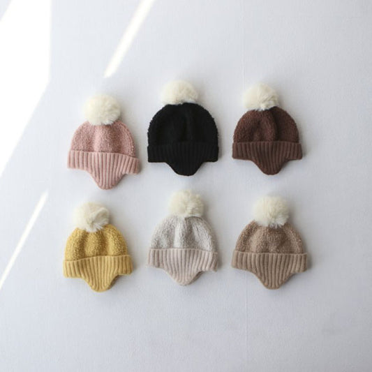 Boucle Pom Earflap