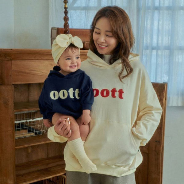 Dandy Boucle Hoodie Sweatshirt Adult Korean kids sweater in cream made in Korea