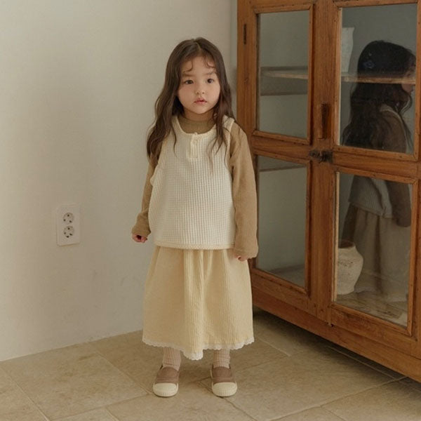 Urban Eyelet Tee Korean toddler t-shirt in cream made in Korea