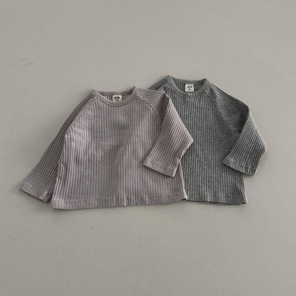 Creamy Raglan Korean juniors t-shirt in purple made in Korea