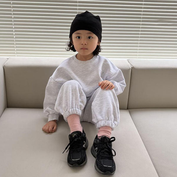 Ribbed Beanie Korean kids accessory in black made in Korea