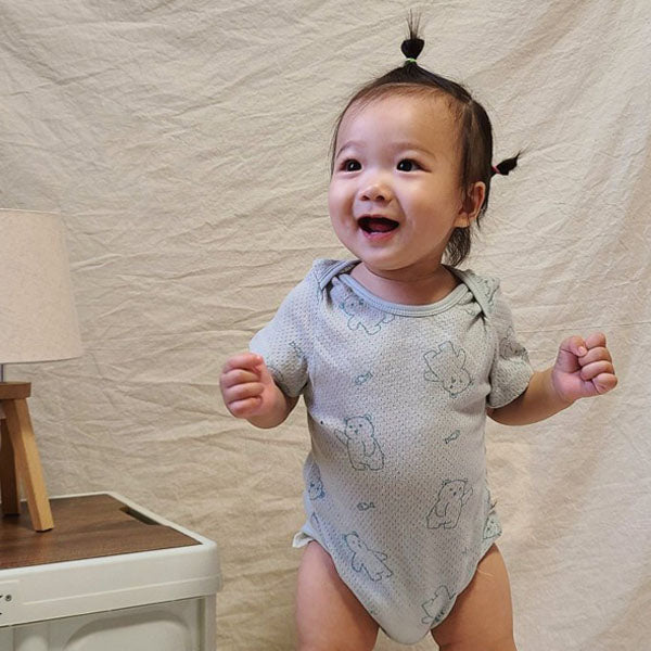 Fish Bear Short Sleeve Bodysuit Korean infant bodysuit in cream made in Korea