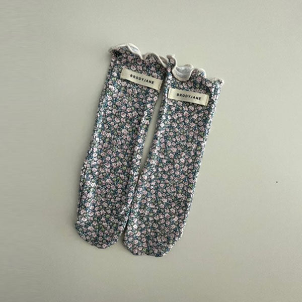 Little Flower Socks Korean kids accessory in pink made in Korea