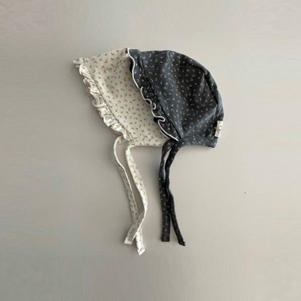 Carrot Flower Bonnet Korean kids accessory in ivory made in Korea