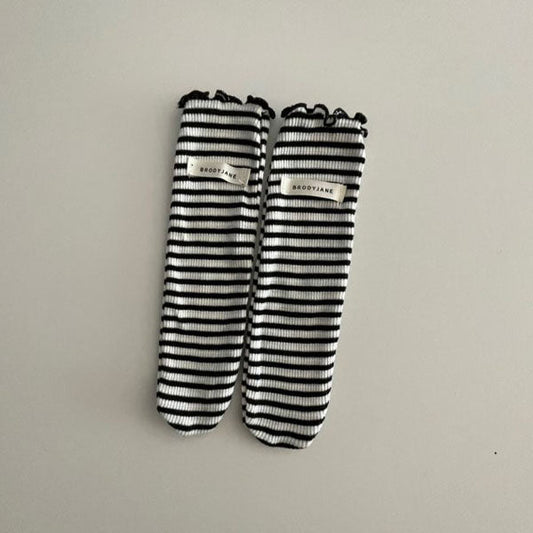 Mono Stripe Socks Korean kids accessory in ivory made in Korea