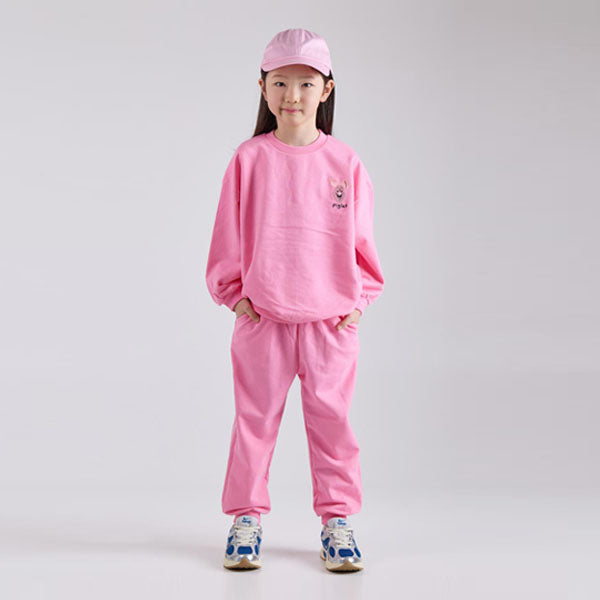 Friends Embroidered Top & Bottom Set Korean infant set in yellow(pooh) made in Korea