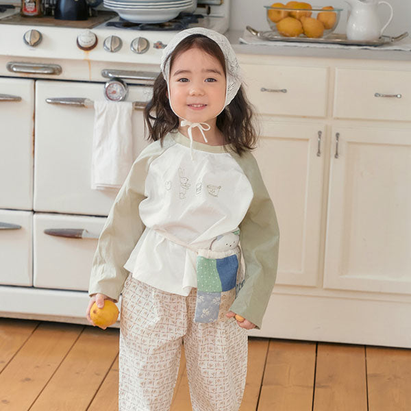 Cooking Two-Way T-Shirt Korean toddler t-shirt in green made in Korea