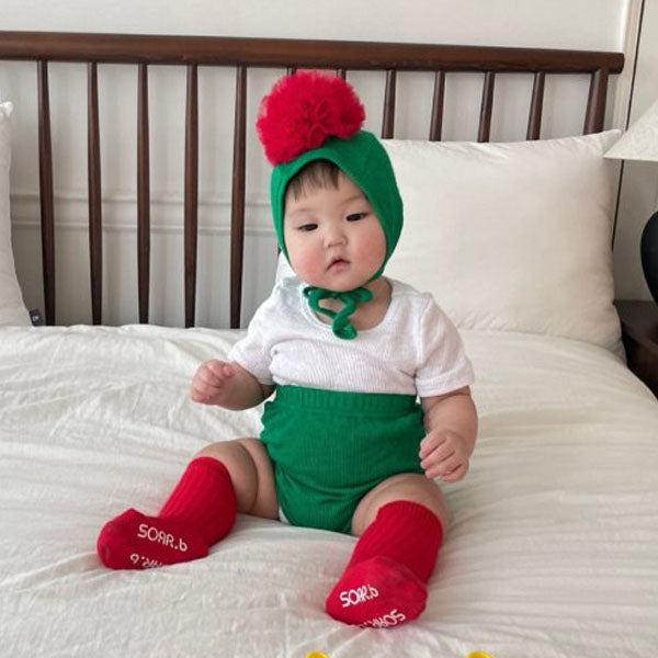 Bebe Carnation Set Korean infant set in solid color made in Korea