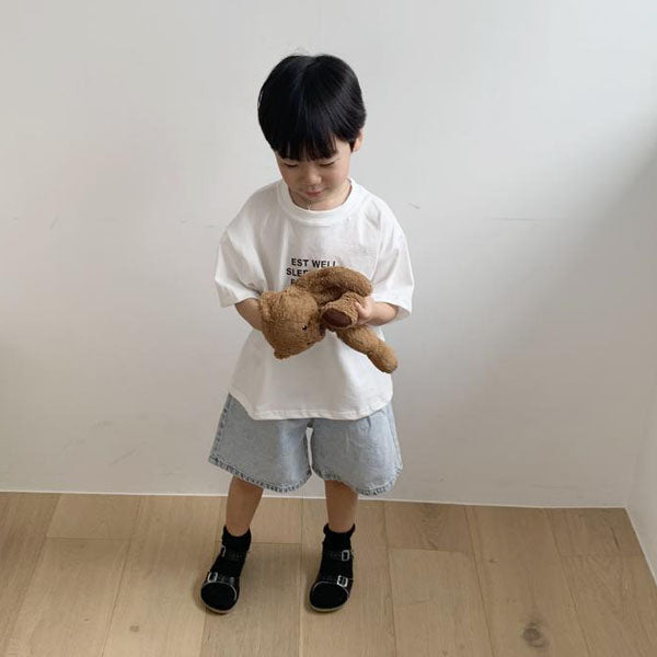 Snow Mid-Length Denim Pants Korean toddler pants in snow made in Korea
