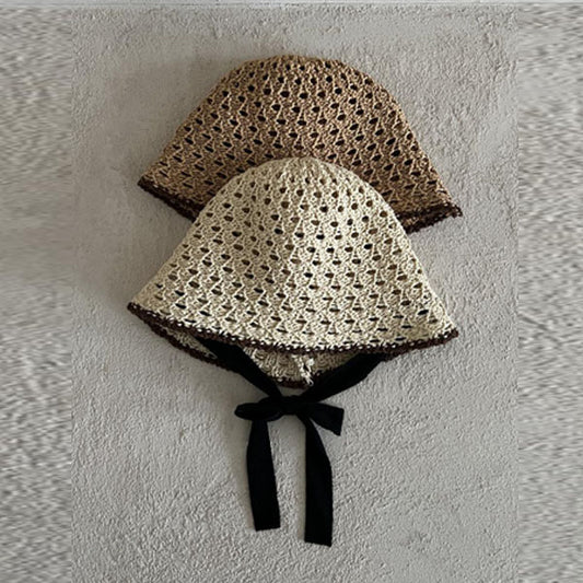 Line Strap Bonnet