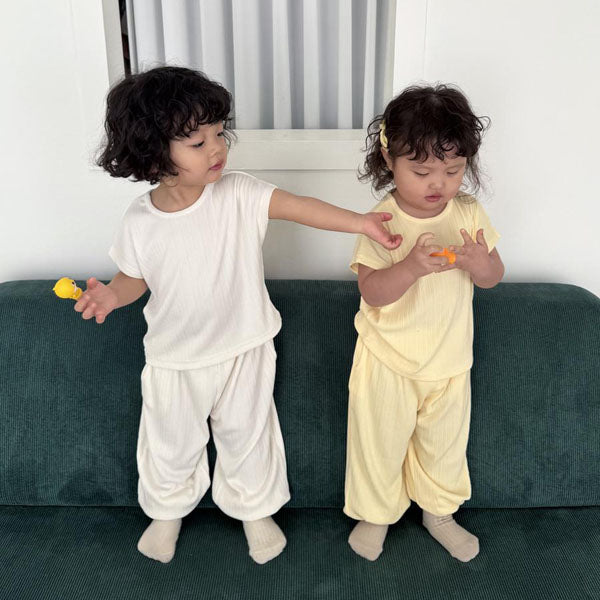 Ppoto Pleated Top & Bottom Set Korean toddler set in white made in Korea