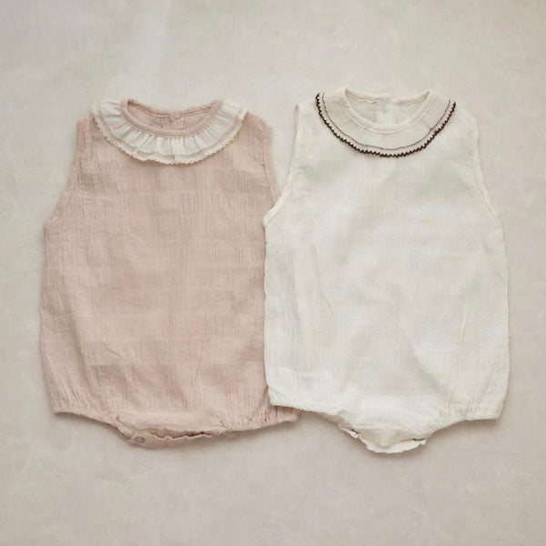 Hopping Bodysuit Korean infant bodysuit in ivory made in Korea