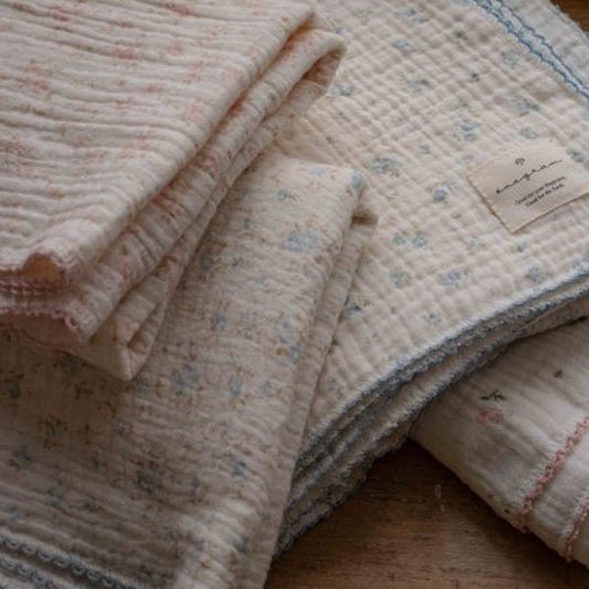 Woo Woo Yoru Blanket