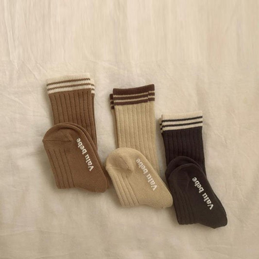 Ribbed Line Socks