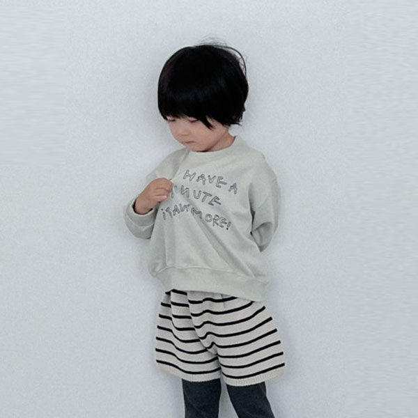 MINUTE Sweatshirt