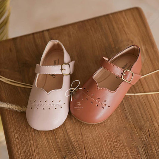 A039 Leaf Shoes