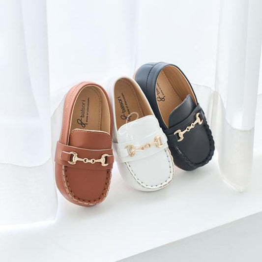 A138 Bold Loafers